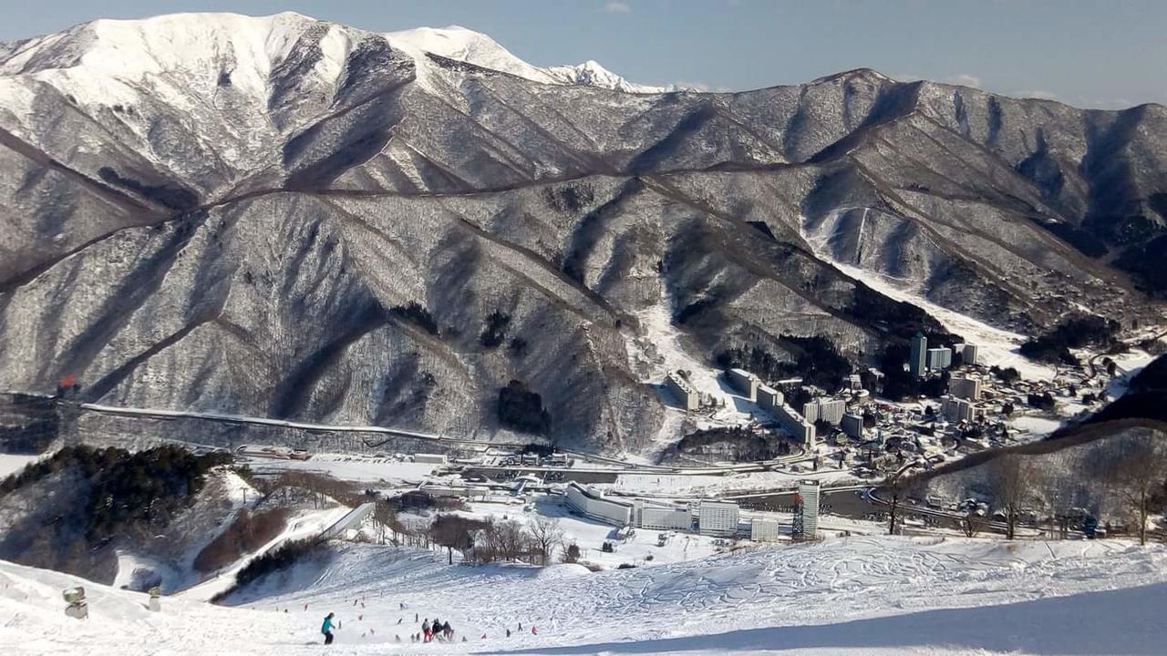 Naeba Mikuniso Hotel Kusatsu  Buitenkant foto
